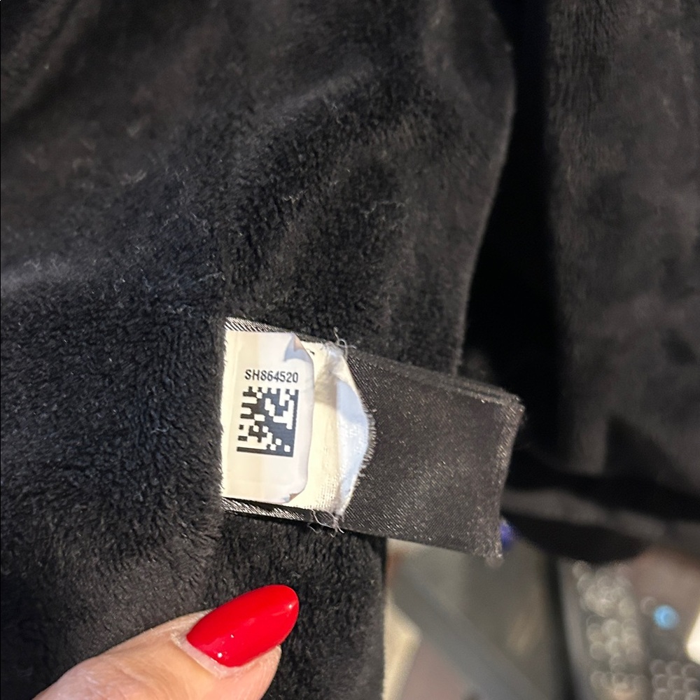 The North Face Women’s Windwall Black Hooded Softshell Jacket Gold logo - Picture 9 of 13